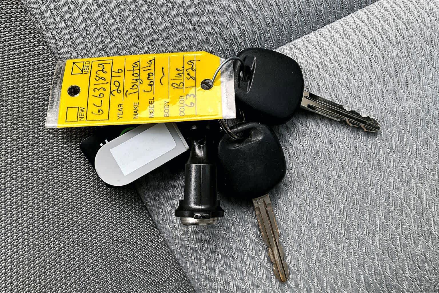 Used 2016 Toyota Corolla LE image 15
