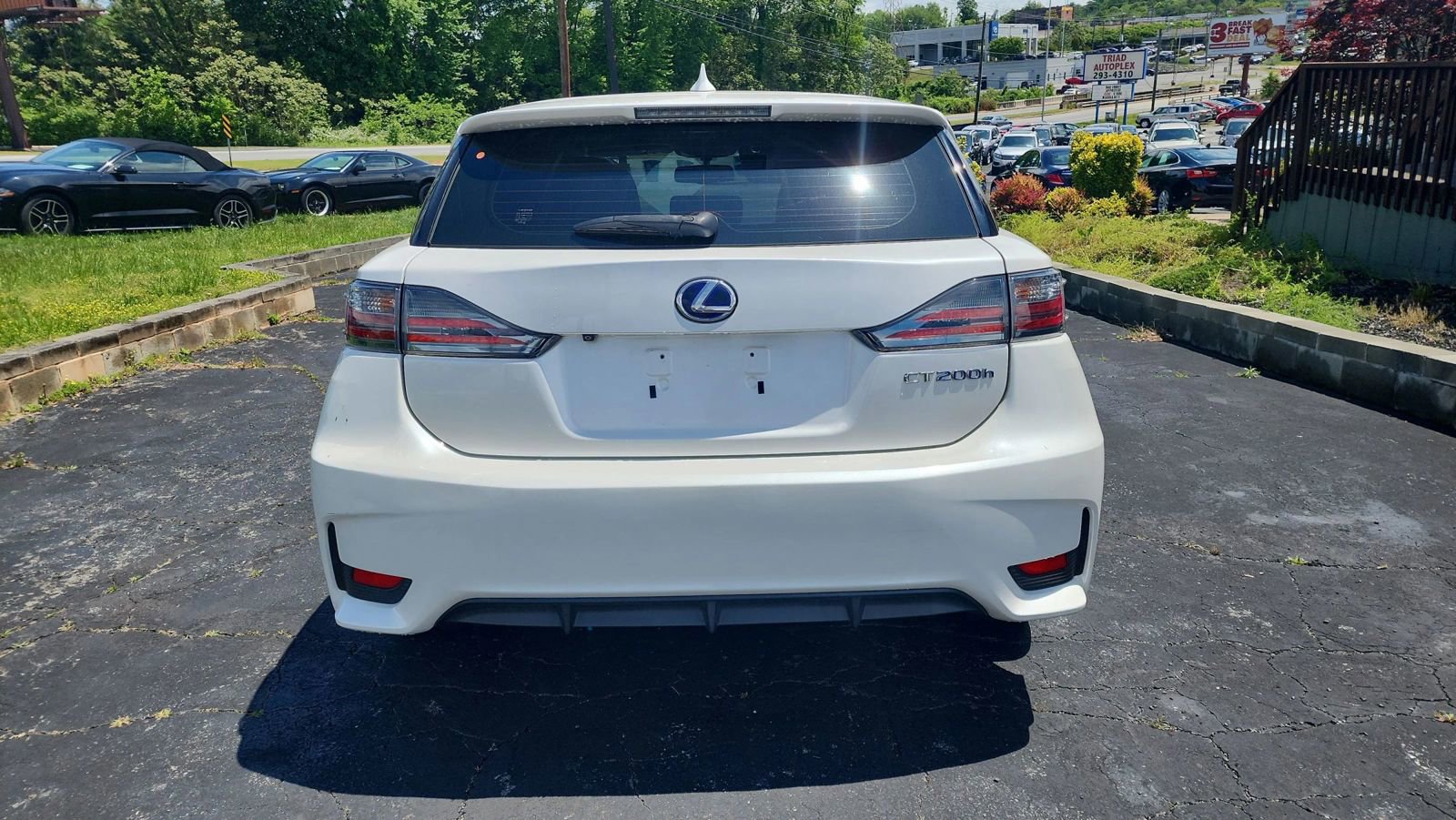 Used 2015 Lexus CT 200h image 6