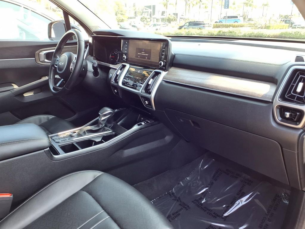 Certified 2022 Kia Sorento S image 15