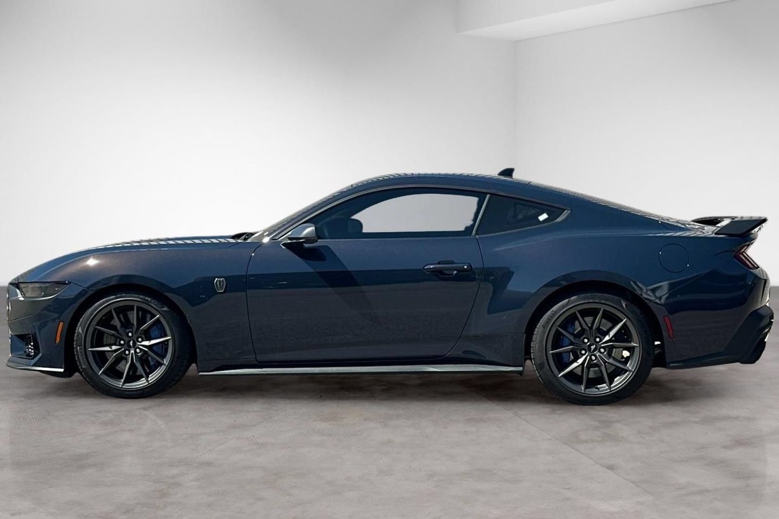 Used 2025 Ford Mustang Dark Horse RWD image 2