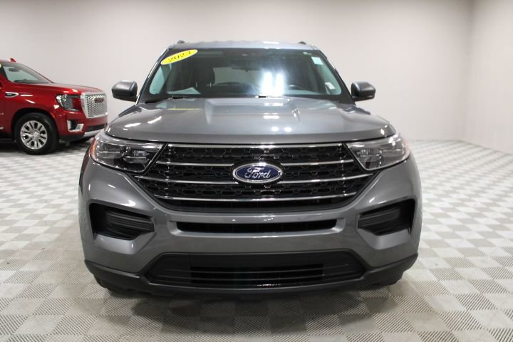 Used 2023 Ford Explorer XLT image 5