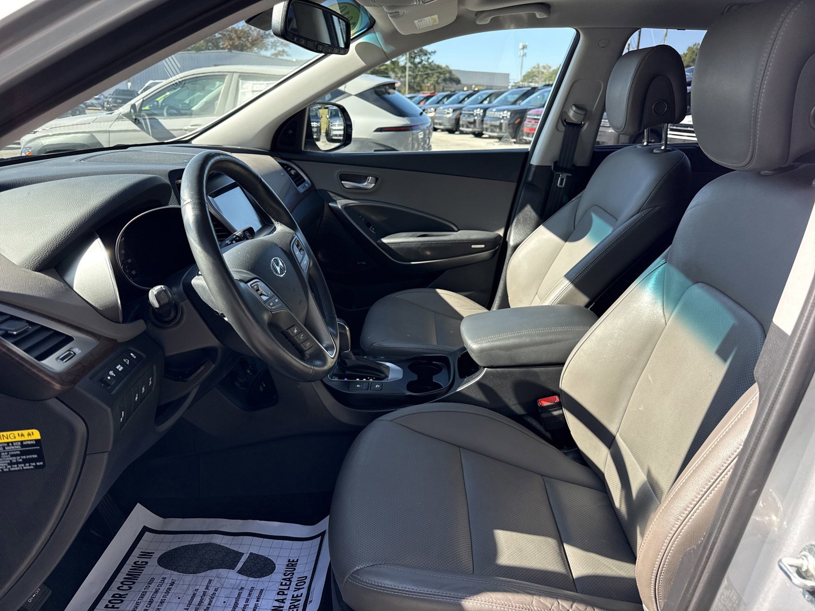 Used 2019 Hyundai Santa Fe XL image 11