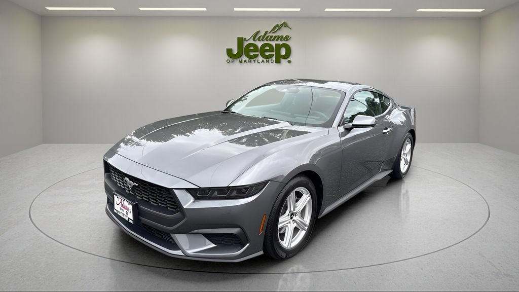 Used 2026 Ford Mustang Coupe RWD image 3
