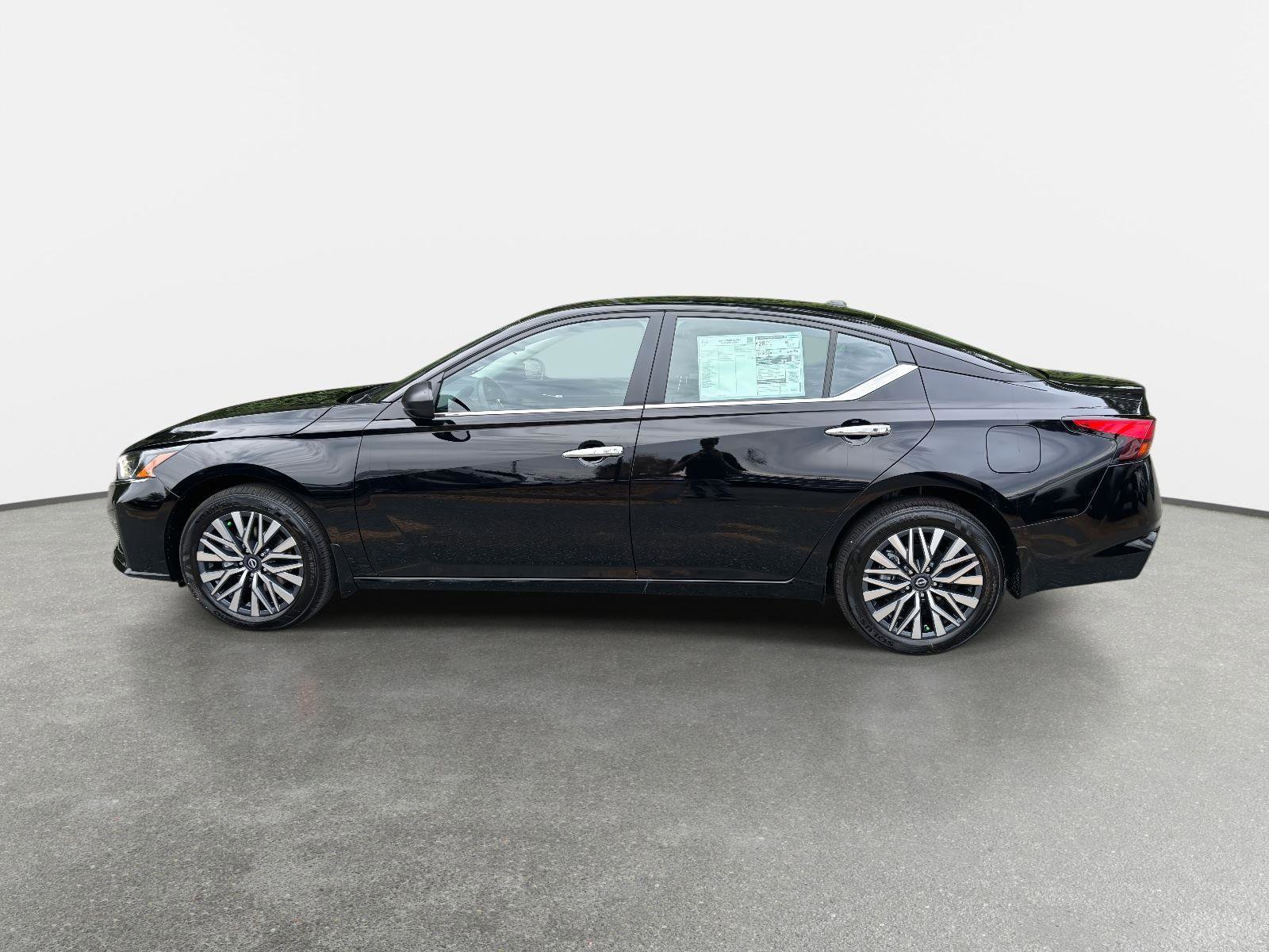 New 2025 Nissan Altima 2.5 SV image 8