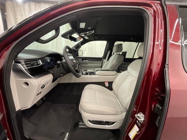 New 2026 Jeep Grand Wagoneer Summit w/ Rear Seat Video Group I AWD/4WD image 10