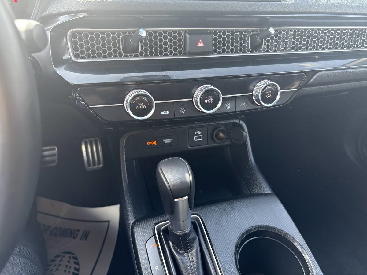 Used 2024 Honda Civic Sport image 28