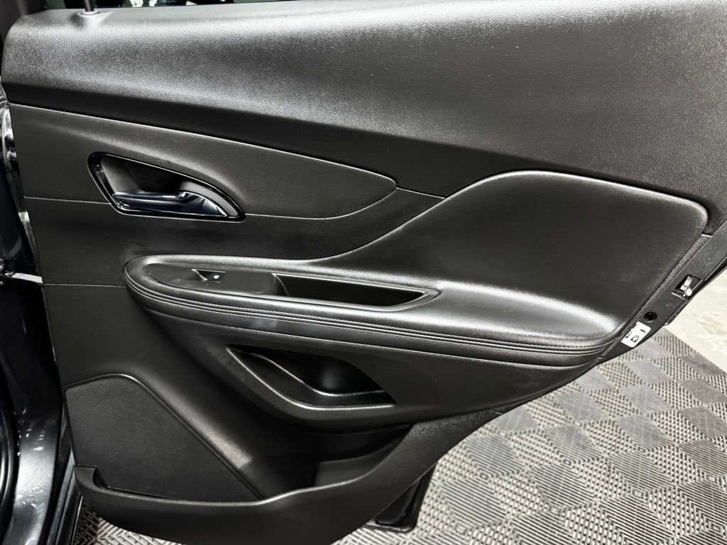 Used 2018 Buick Encore Essence FWD image 48