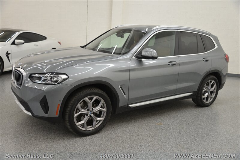 Used 2023 BMW X3 xDrive30i w/ Premium Package AWD/4WD image 4