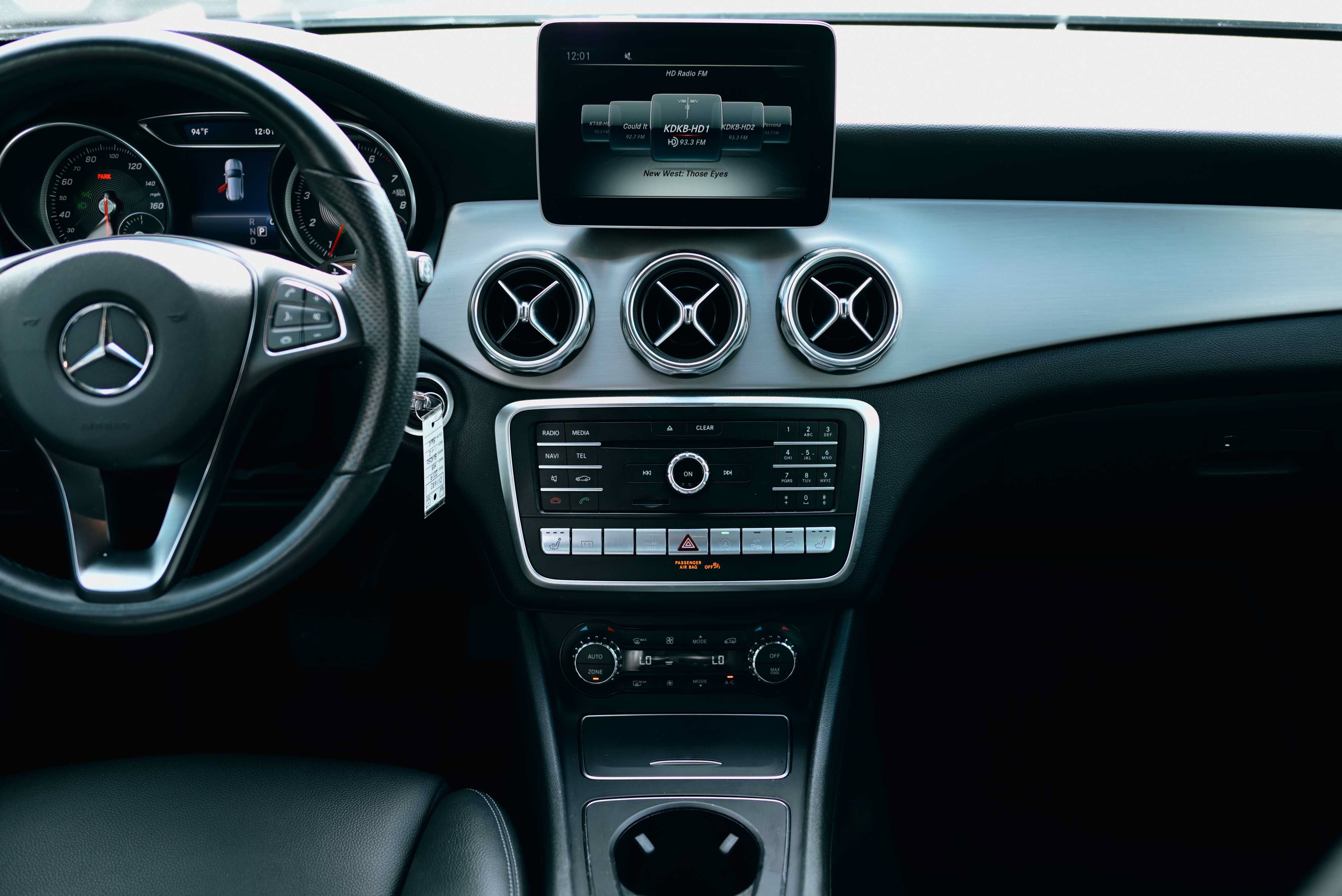 Used 2019 Mercedes-Benz GLA 250 4MATIC image 10