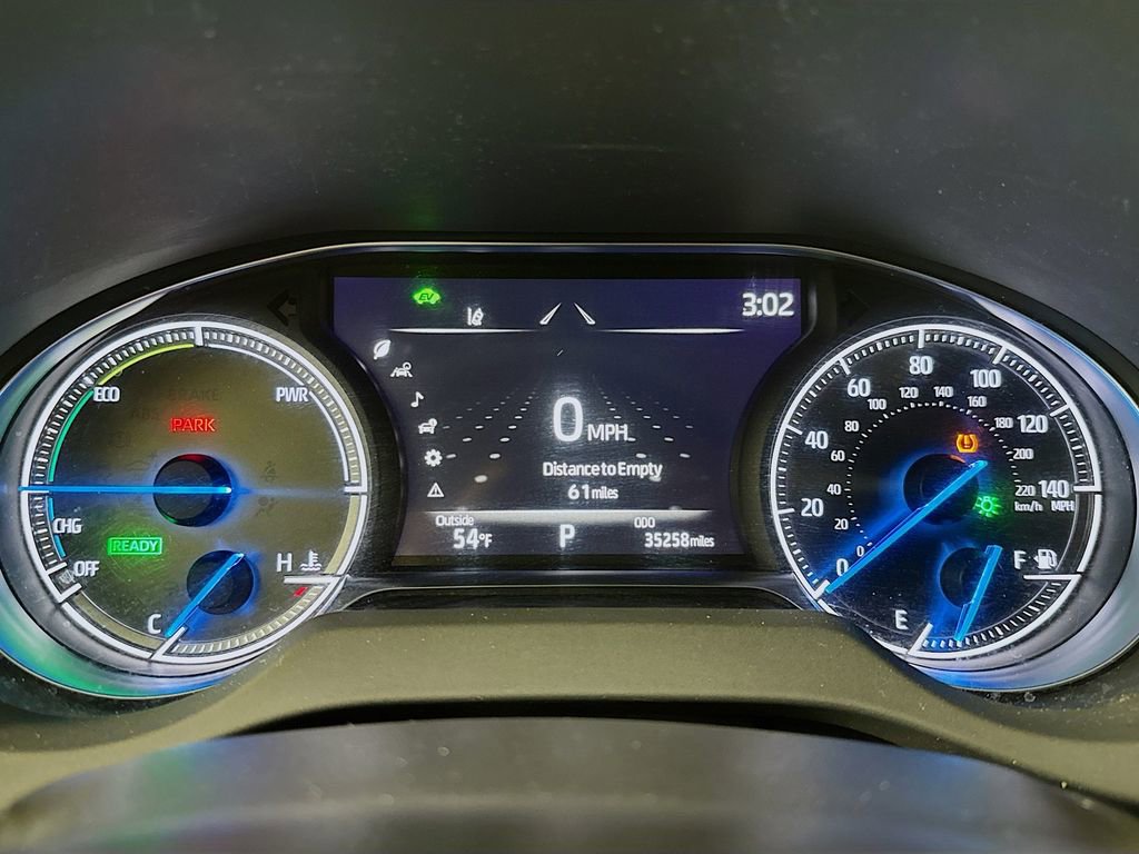 Used 2022 Toyota Venza XLE image 12