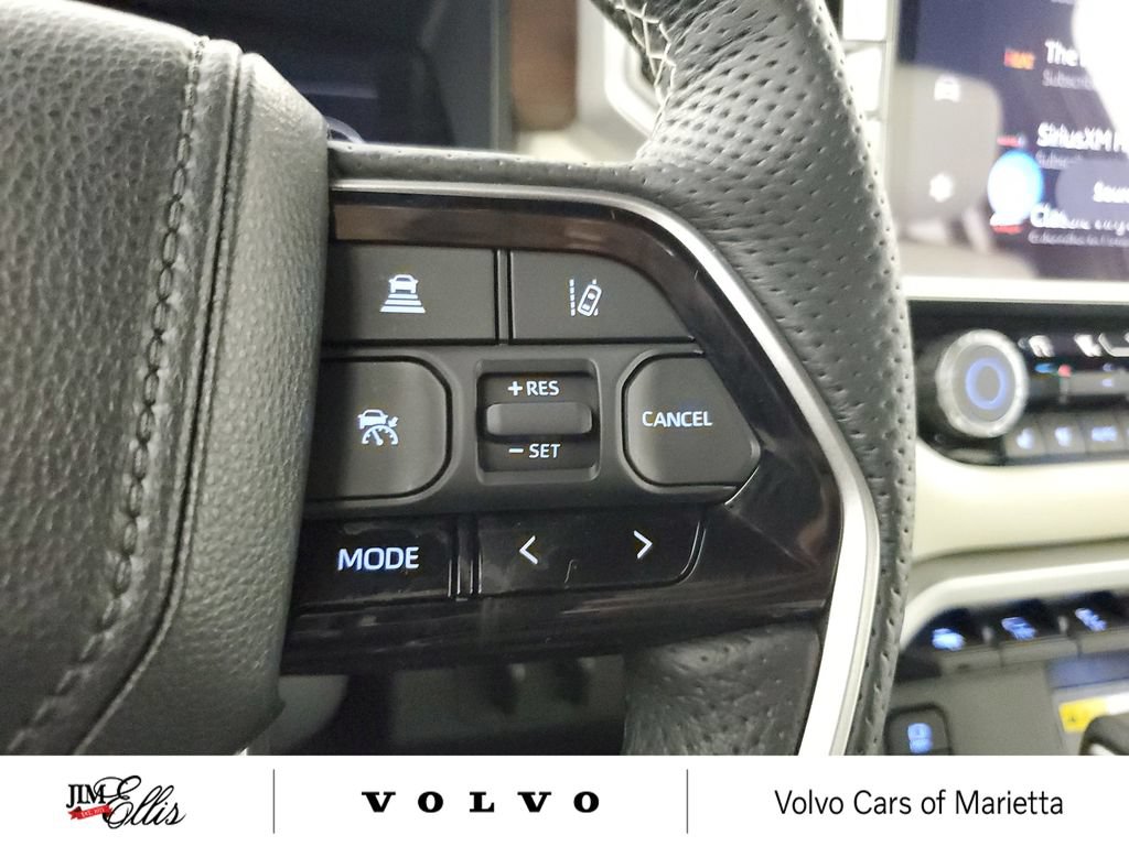 Used 2023 Toyota Sequoia Capstone AWD/4WD image 27