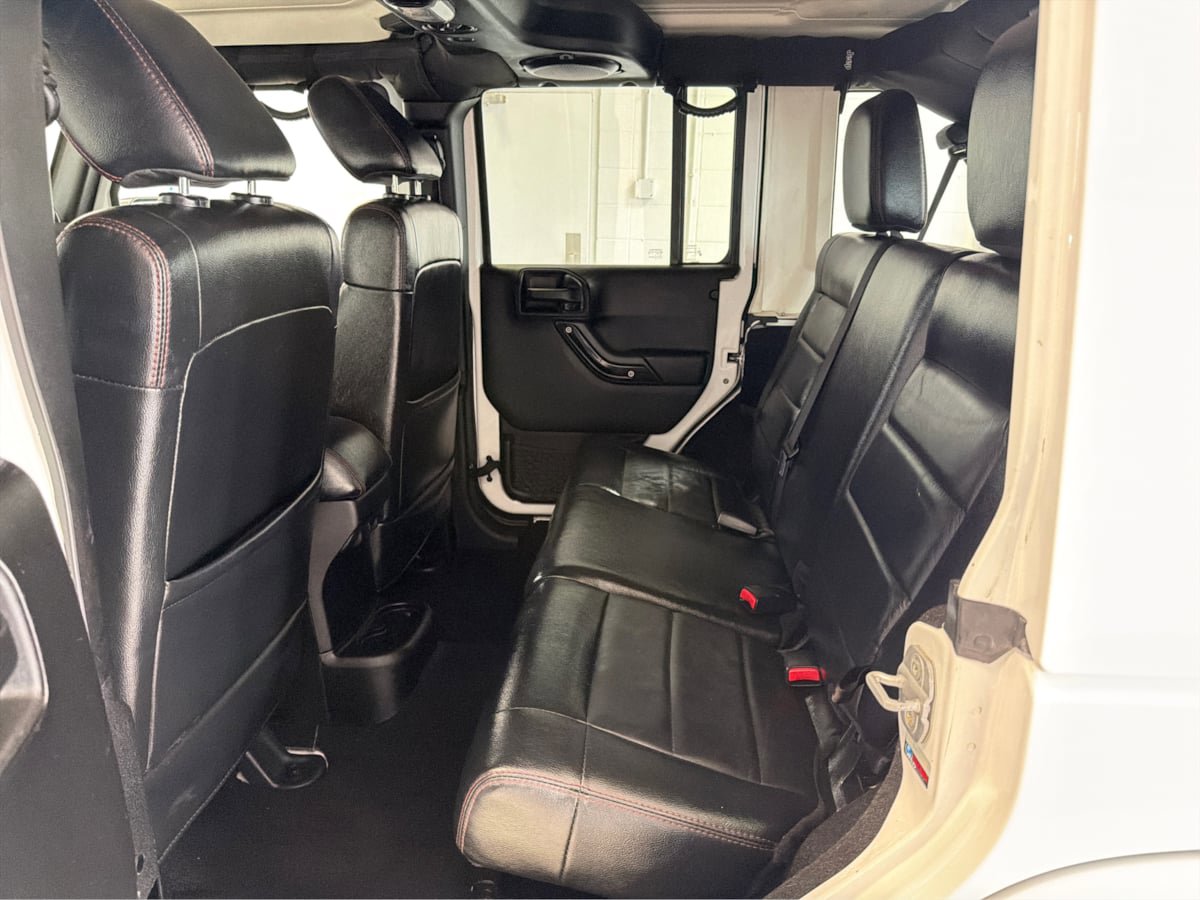 Used 2012 Jeep Wrangler Altitude AWD/4WD image 10