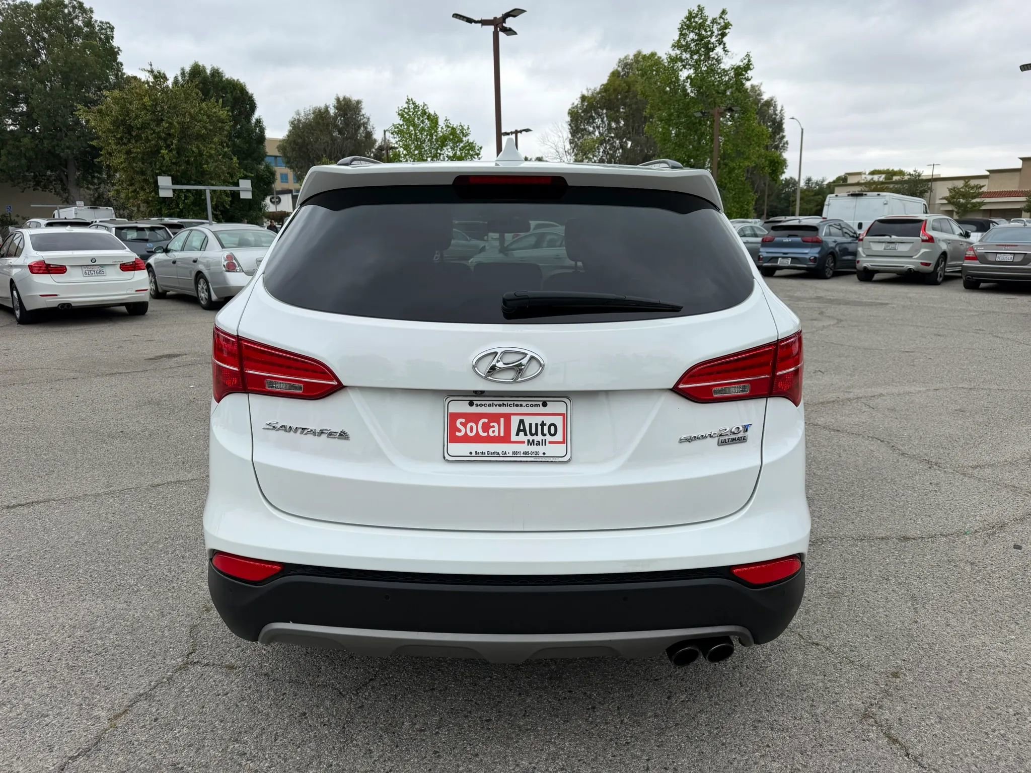 Used 2015 Hyundai Santa Fe Sport 2.0T w/ Option Group 05 FWD image 4