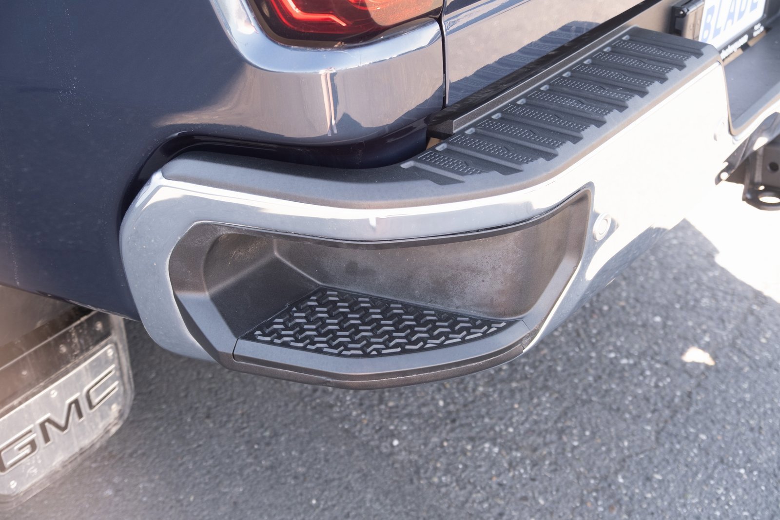 Used 2023 GMC Sierra 3500 SLT w/ SLT Preferred Package image 29