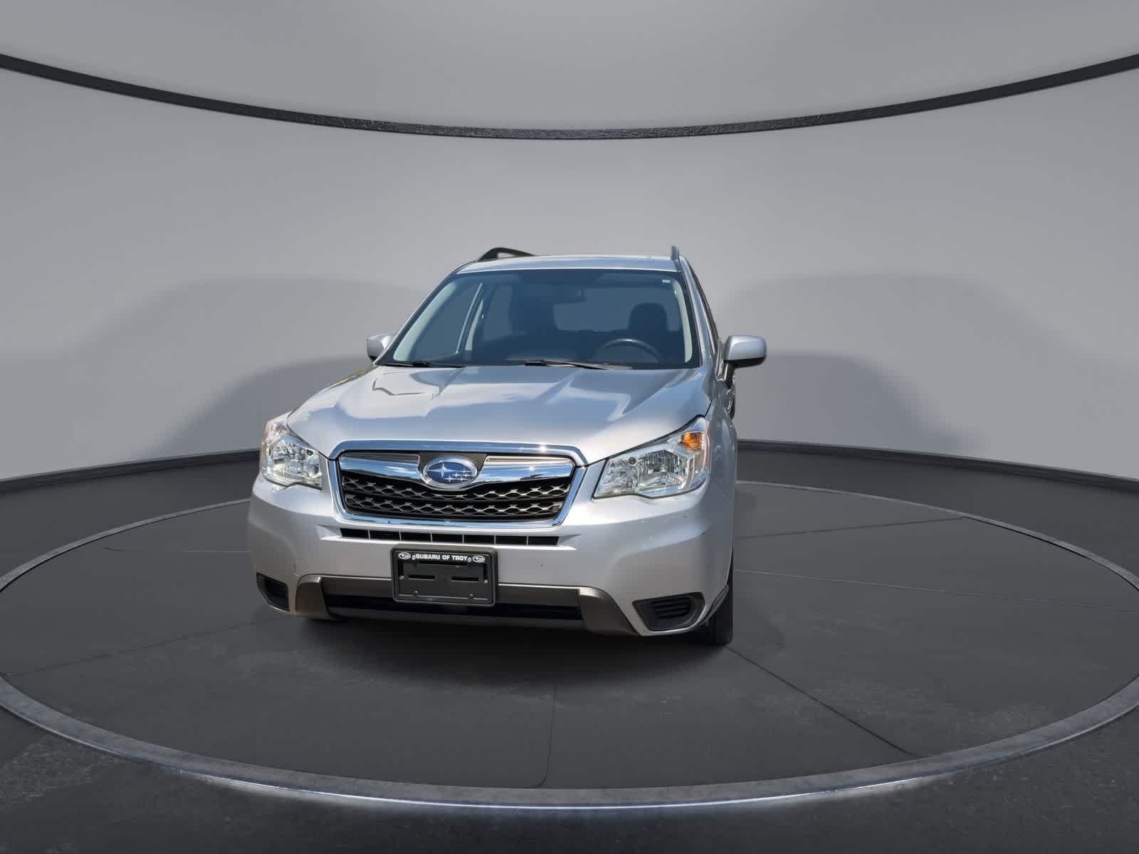 Used 2016 Subaru Forester 2.5i Premium w/ All-Weather Package AWD/4WD image 3