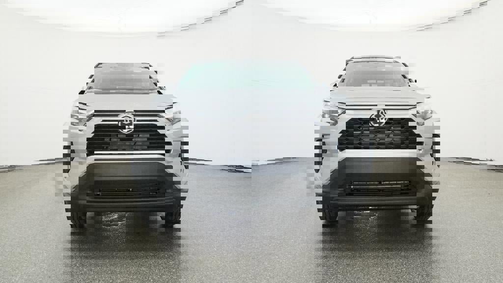 New 2025 Toyota RAV4 XLE image 31