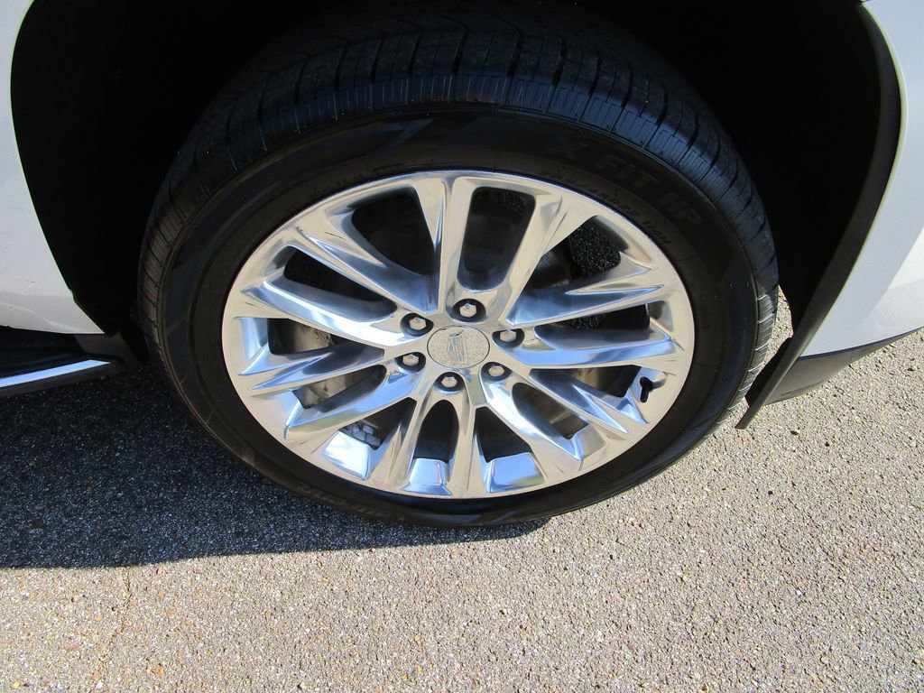 Used 2020 Cadillac Escalade Luxury image 14