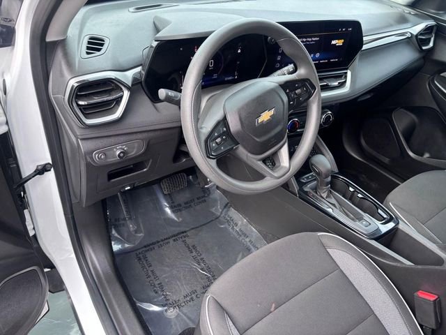 Used 2025 Chevrolet TrailBlazer LT image 9