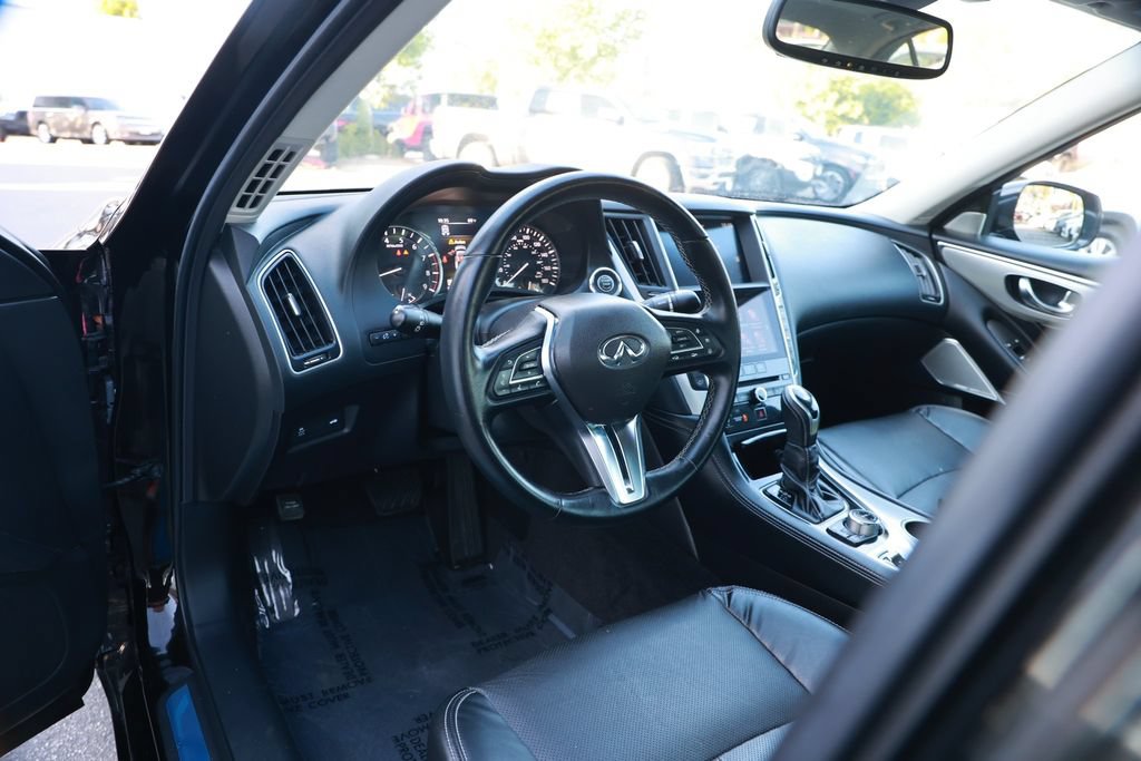 Used 2024 INFINITI Q50 Luxe w/ Cargo Package RWD image 17