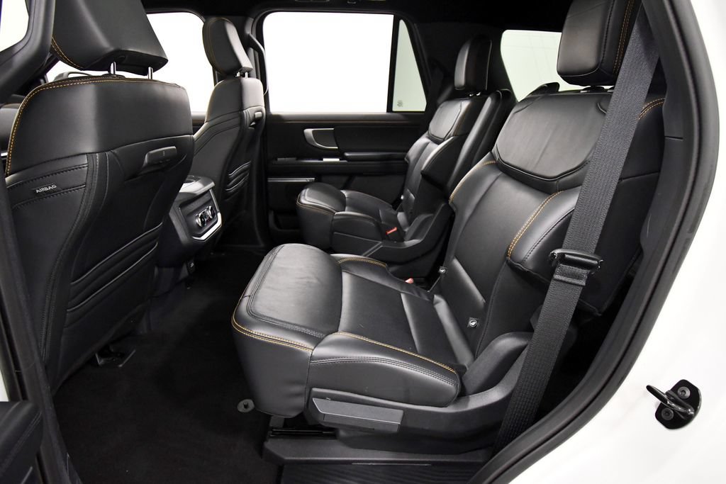 Used 2025 Ford Expedition Tremor AWD/4WD image 15