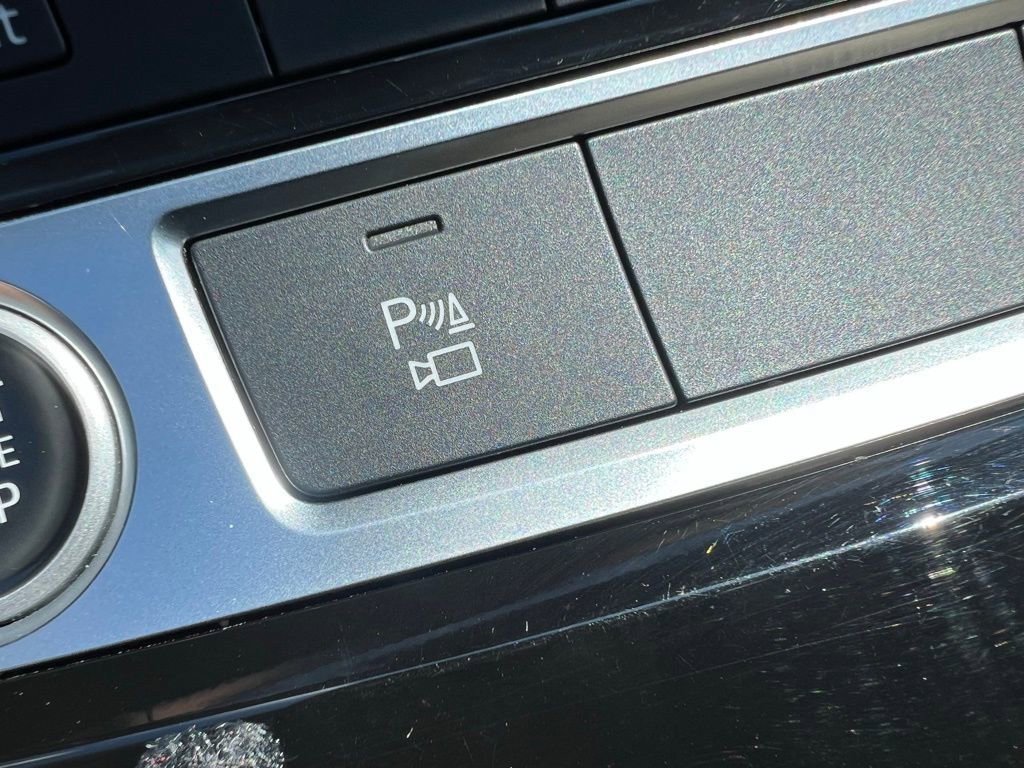 Used 2023 Audi Q7 3.0T Premium image 42