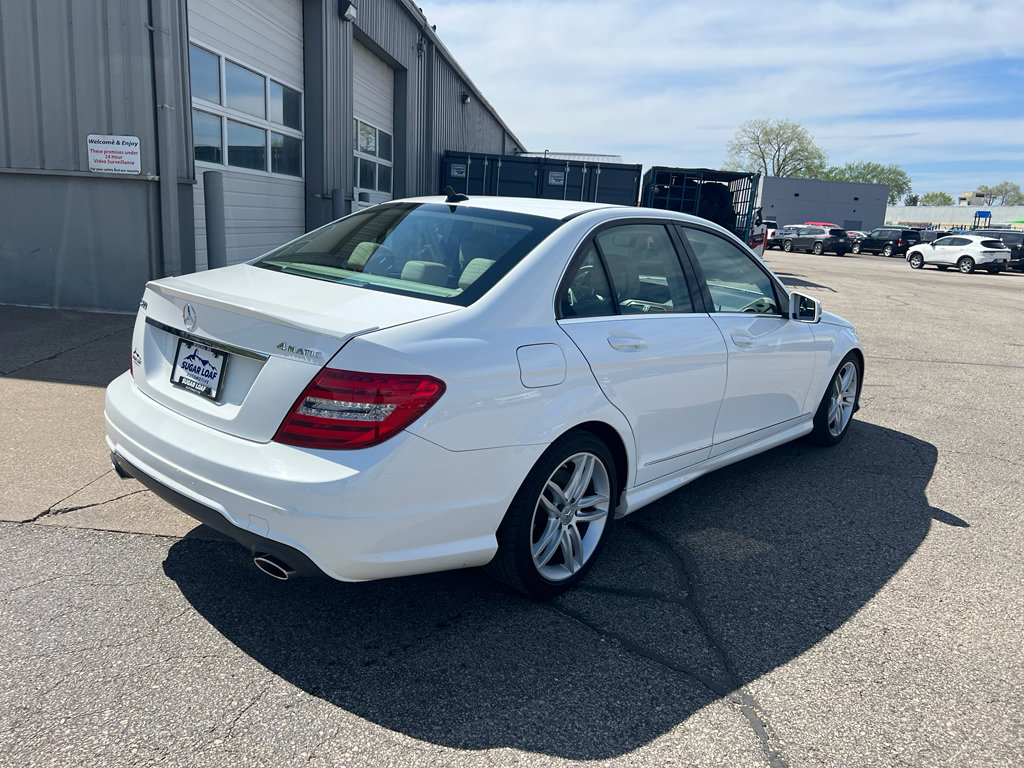 Used 2013 Mercedes-Benz C 300 Sport image 4