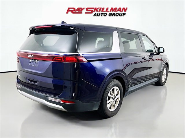 Used 2024 Kia Carnival LX image 7