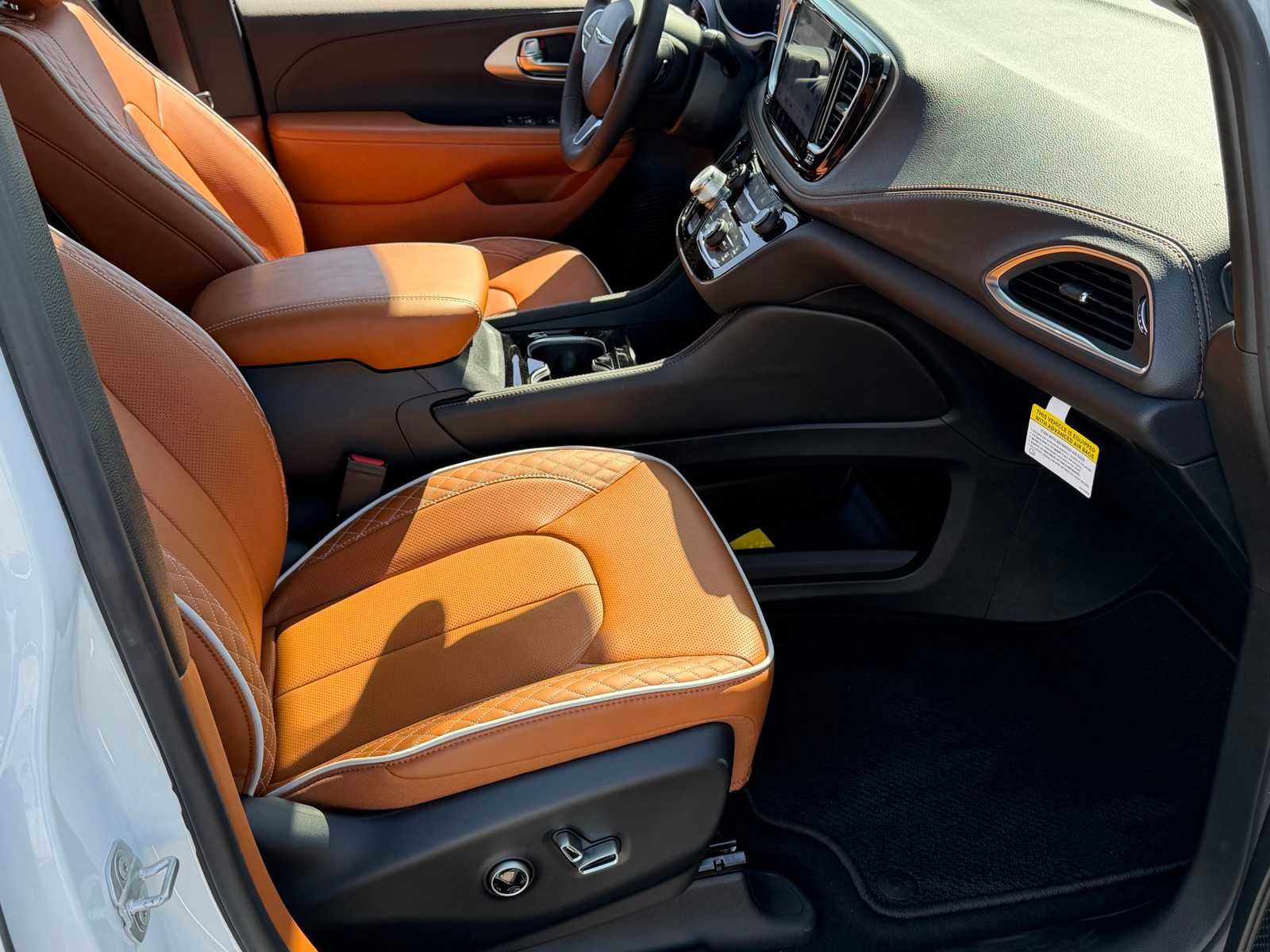 New 2026 Chrysler Pacifica Pinnacle AWD/4WD image 26