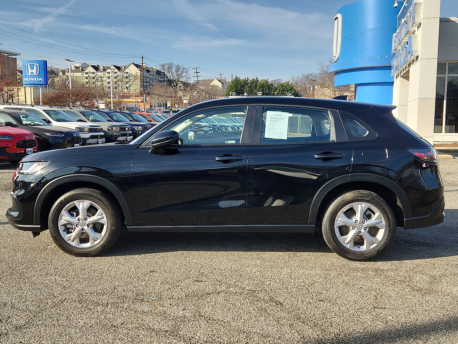 Used 2023 Honda HR-V LX image 7