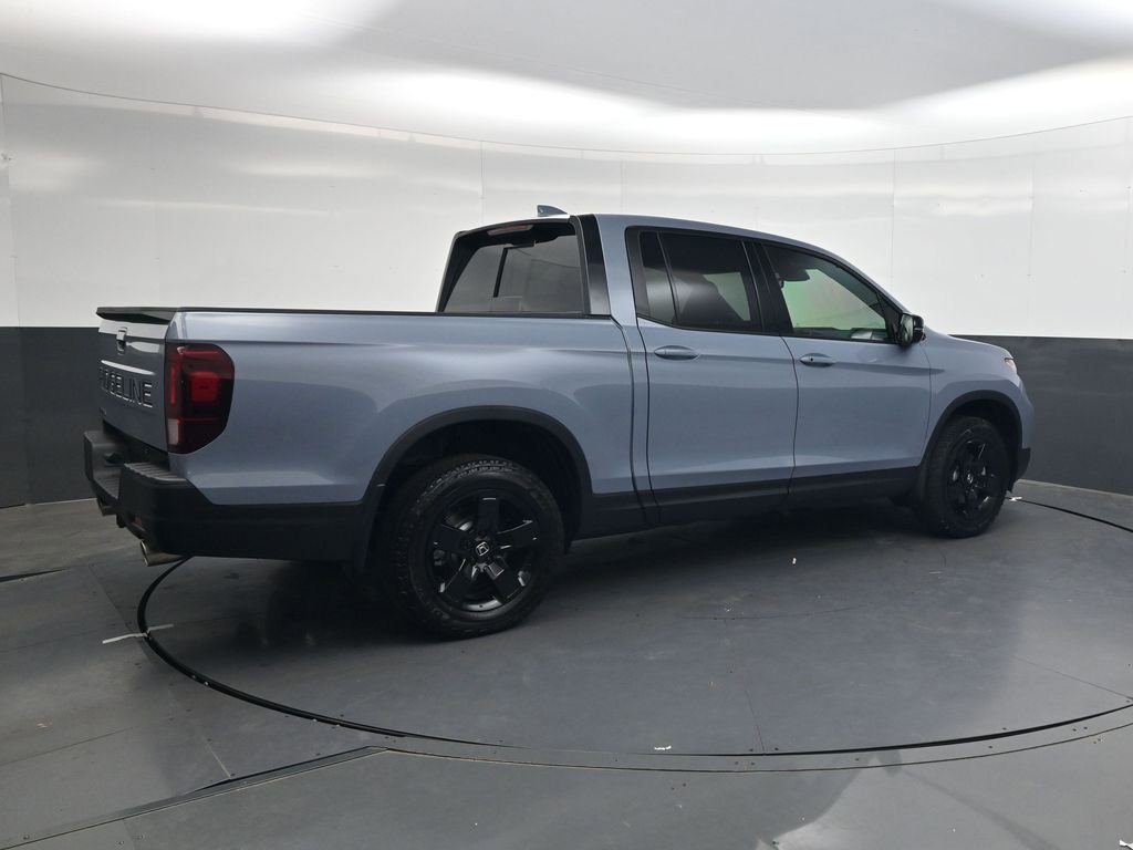 Used 2026 Honda Ridgeline Black Edition image 4