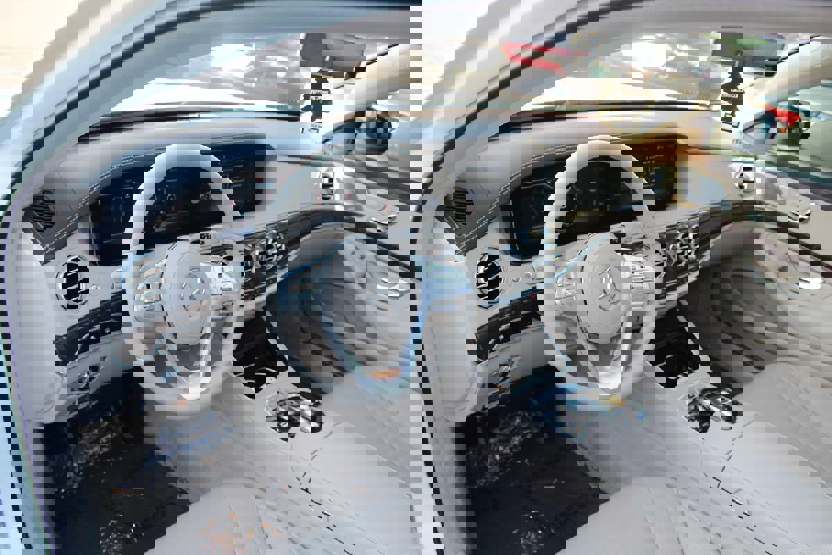 Used 2019 Mercedes-Benz S 450 Sedan image 18