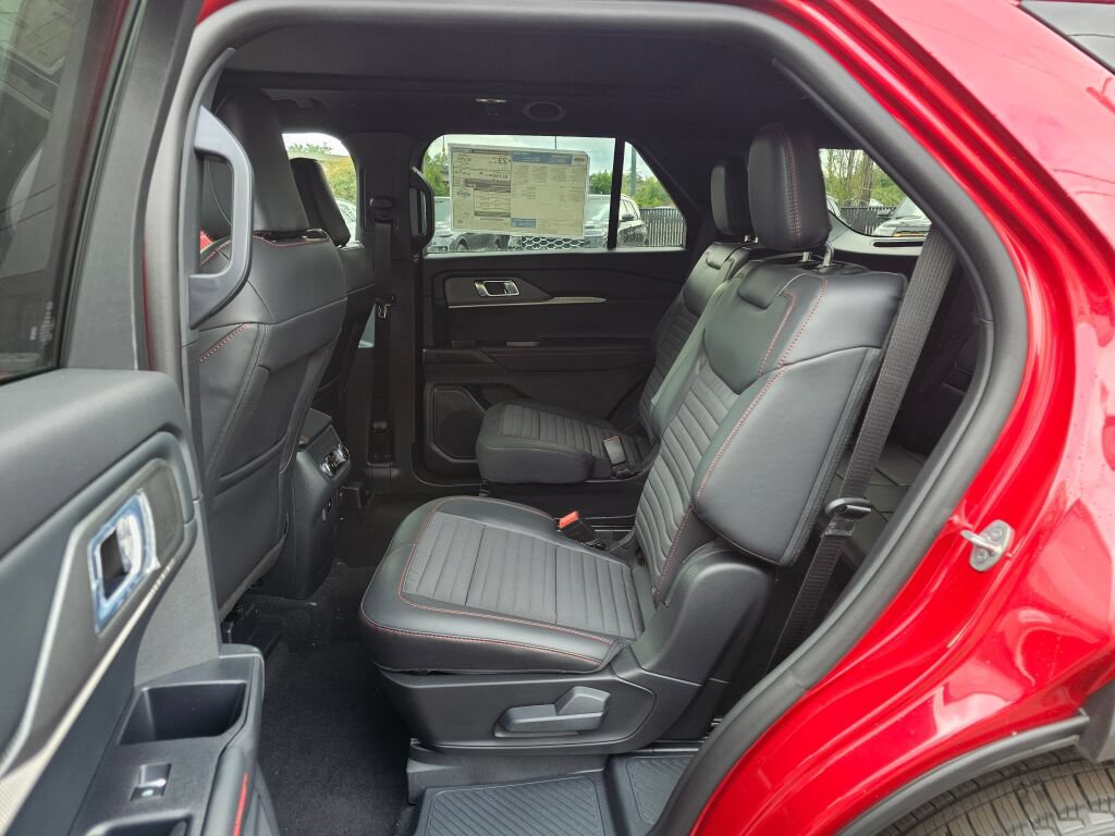 New 2026 Ford Explorer ST-Line AWD/4WD image 12