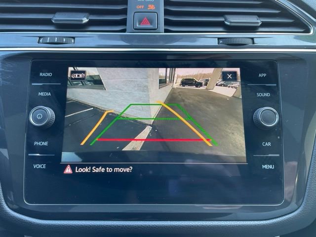 Used 2022 Volkswagen Tiguan SE R-Line AWD/4WD image 21
