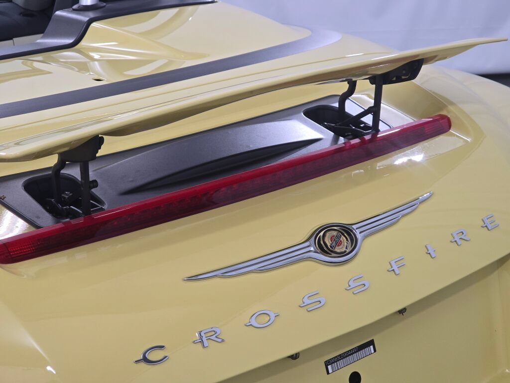 Used 2005 Chrysler Crossfire Limited RWD image 47