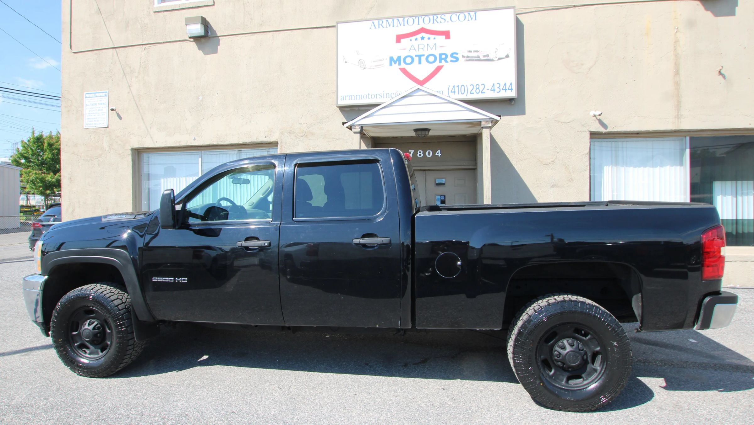 Used 2011 Chevrolet Silverado 2500 W/T w/ Snow Plow Prep Package AWD/4WD image 5