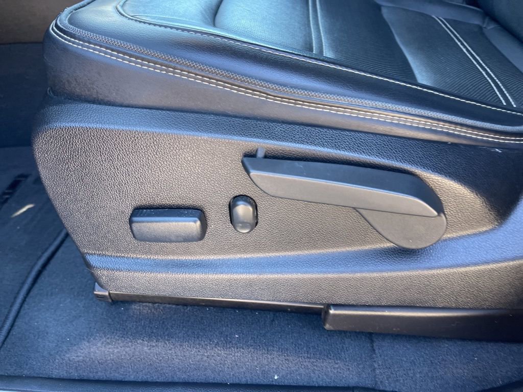 Used 2019 GMC Canyon Denali image 18