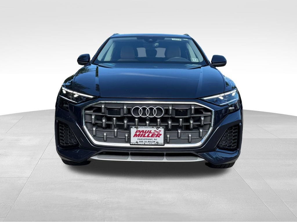 Used 2024 Audi Q8 Premium AWD/4WD image 2