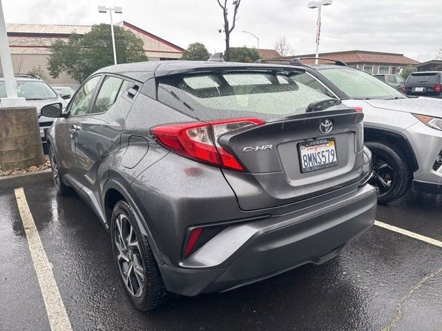 Used 2019 Toyota C-HR XLE image 6