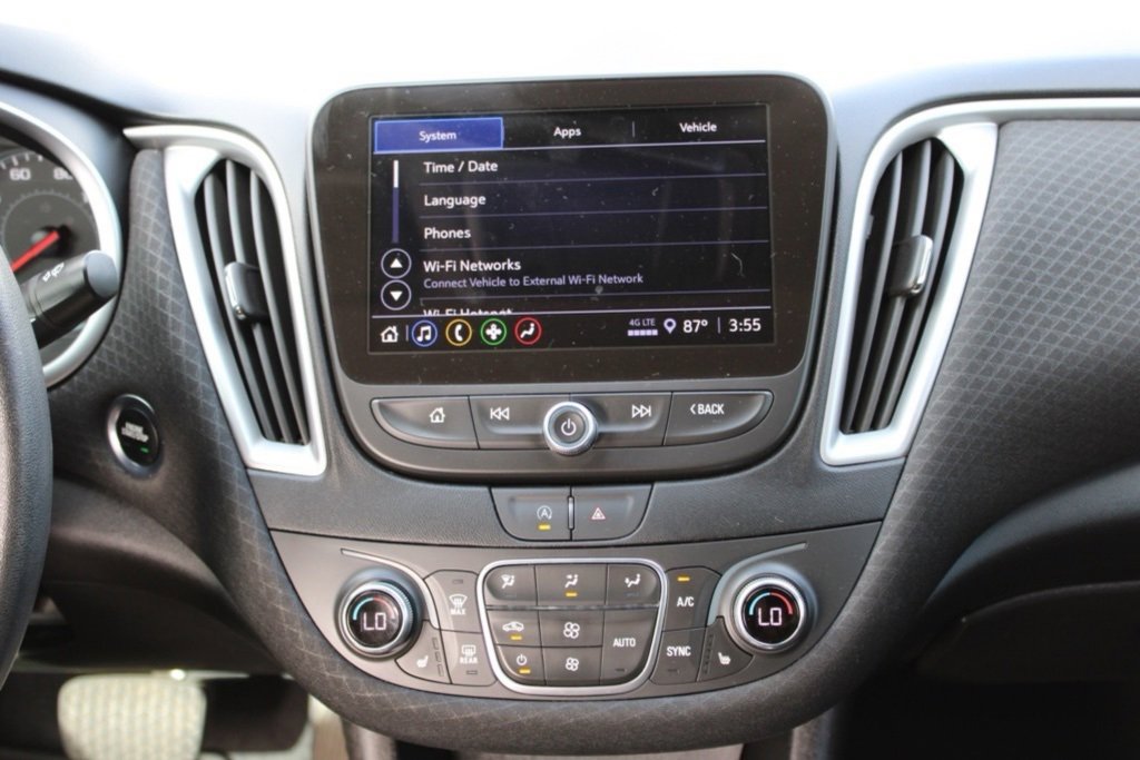 Used 2023 Chevrolet Malibu LT image 18