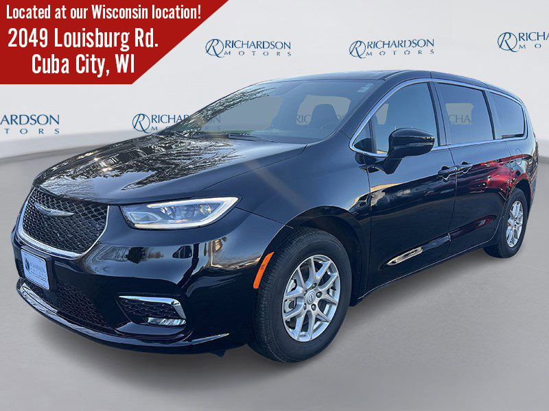 Certified 2026 Chrysler Pacifica Select image 1