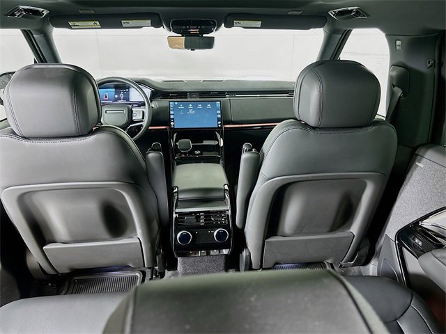 Used 2025 Land Rover Range Rover Sport SE image 23