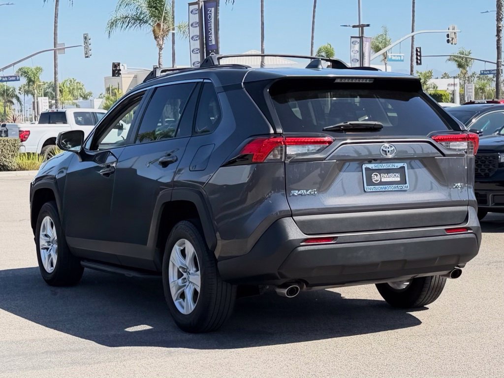 Used 2020 Toyota RAV4 XLE w/ Carpet Mat Package FWD image 6