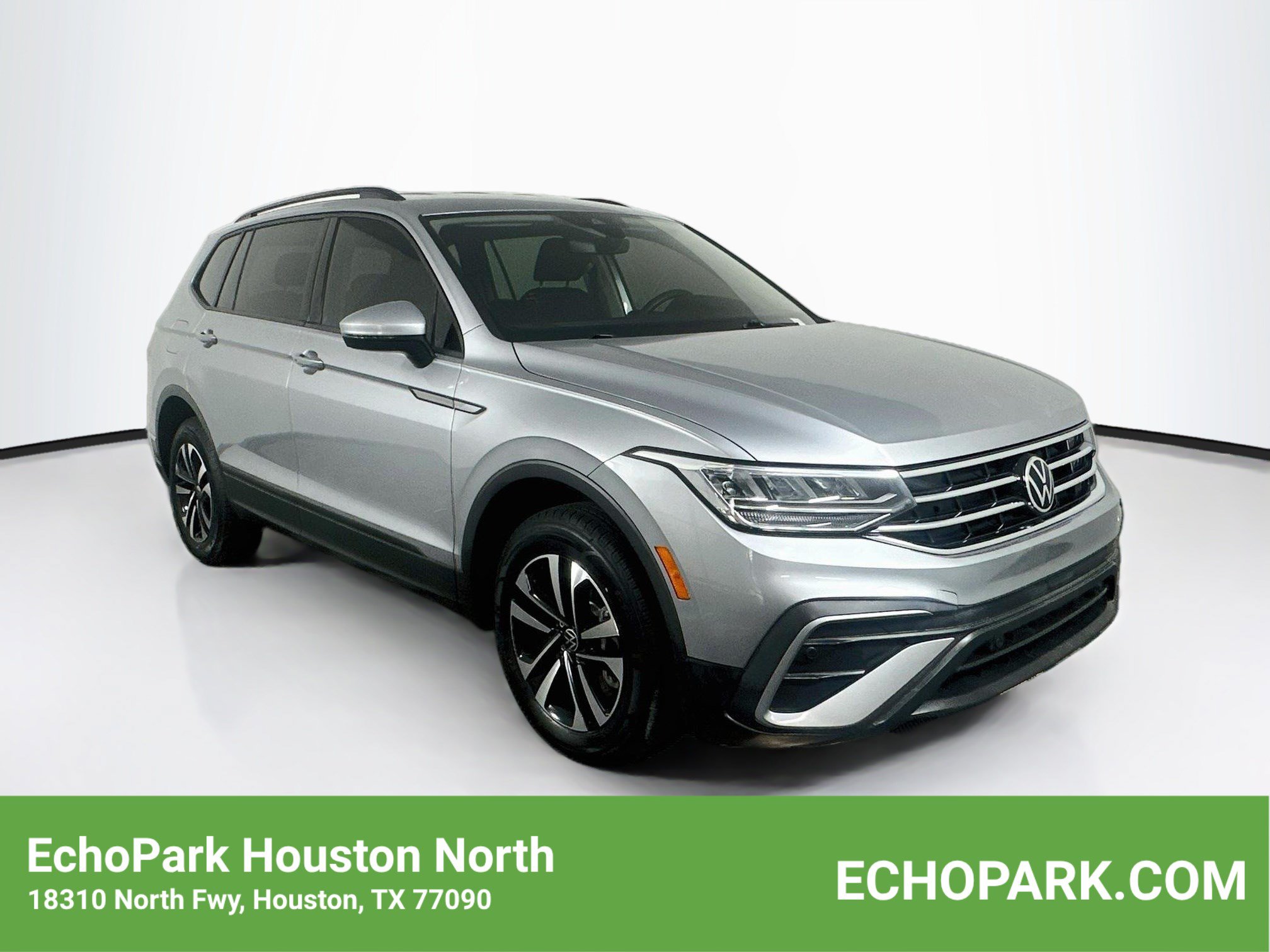 Used 2022 Volkswagen Tiguan S FWD image 1