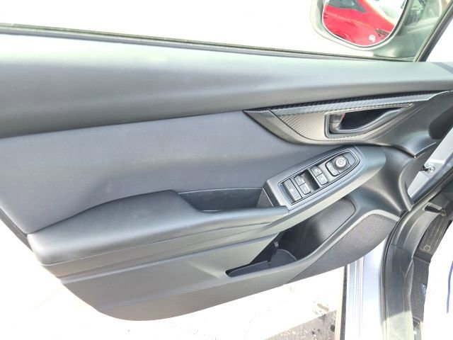 Used 2020 Subaru Crosstrek 2.0i Premium w/ Moonroof Package 2 AWD/4WD image 29