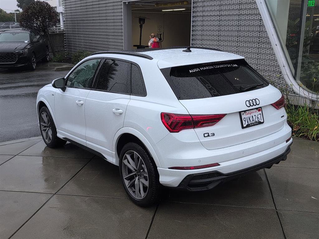 Used 2025 Audi Q3 2.0T Premium w/ Convenience Package image 7