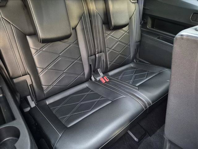 Used 2024 Volkswagen Atlas SE FWD image 19