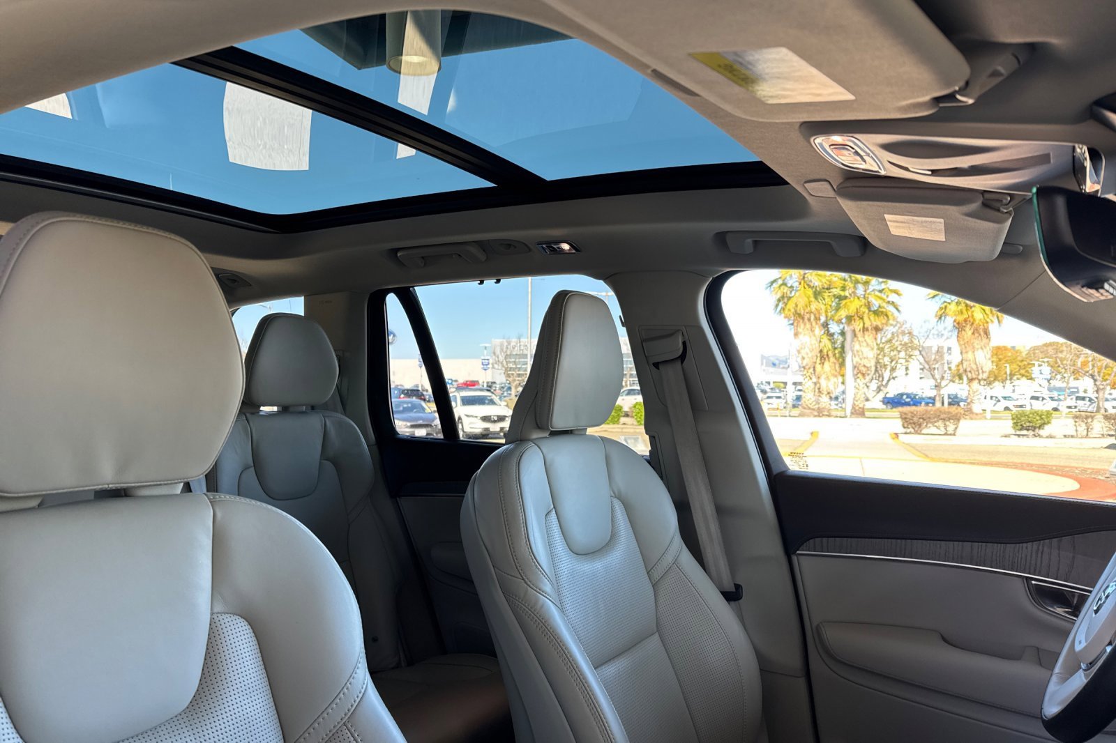 Used 2022 Volvo XC90 T6 Inscription image 17