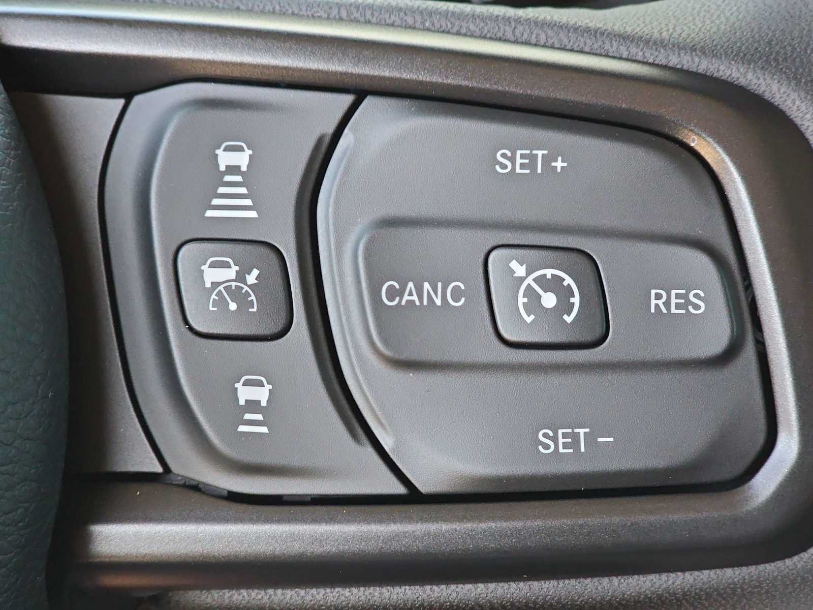 New 2026 Jeep Gladiator Rubicon w/ Safety Group AWD/4WD image 29