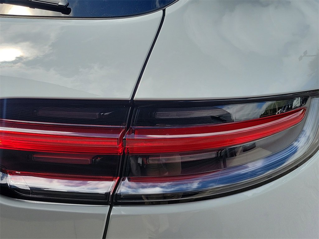 New 2026 Porsche Macan image 10