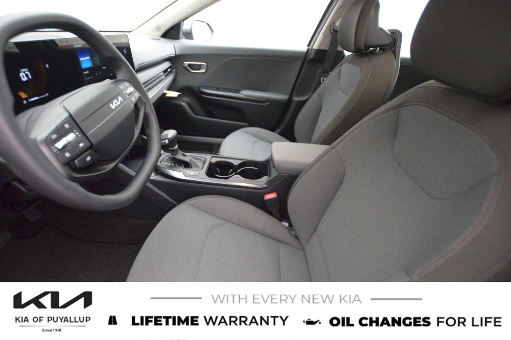 New 2025 Kia K4 LXS image 10